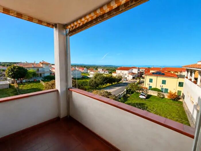 Casa con 6 locali in vendita in Via Tiziano, Sorso