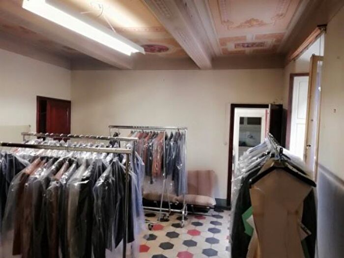 Appartamento con 6 locali in vendita in Montevarchi