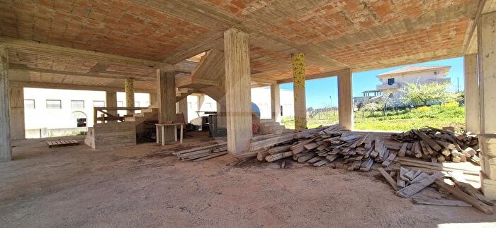 Casa con 11 locali in vendita in Rustico, Pizzo