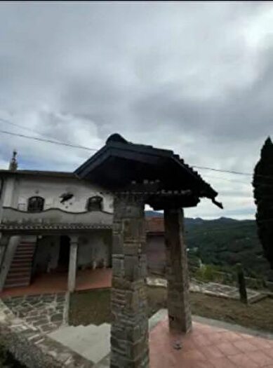 Casa con 5 locali in vendita in Via Giovanni Pascoli, Fivizzano