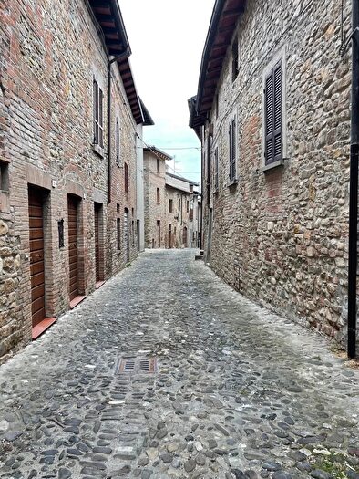 Casa con 15 locali in vendita in Via Riorzo, CastellArquato