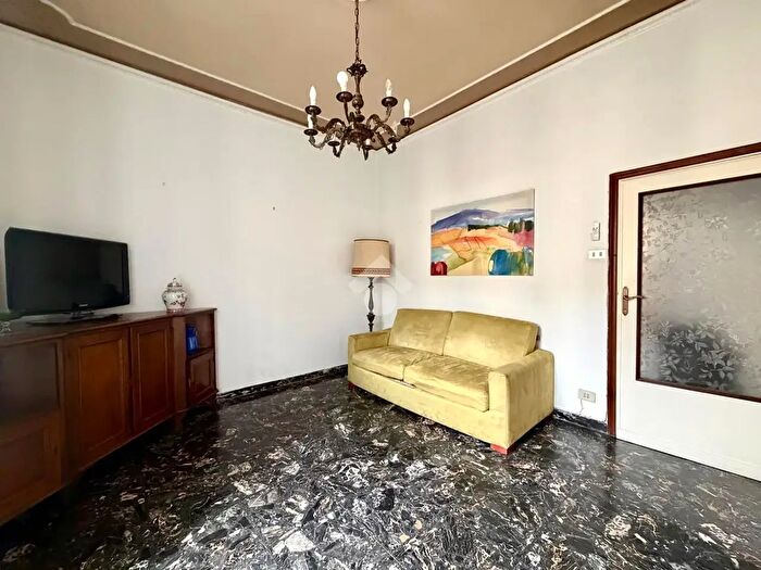 Appartamento trilocale in affitto in Via Frà Bartolommeo, Firenze