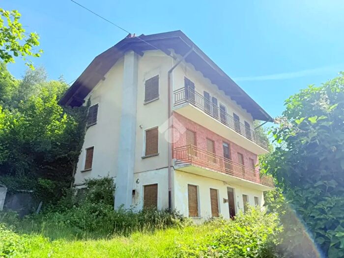 Case in Vendita e in Affitto - 2