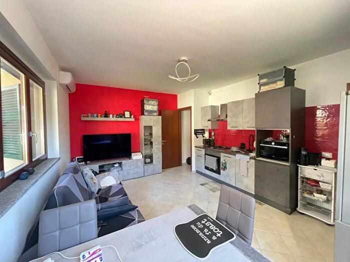 Casa quadrilocale in vendita in Via Giuseppe Lazzati, Roma