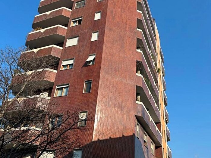 Appartamento con 5 locali in affitto in Via Giorgio Vasari, Porta Romana Medaglie dOro, Milano