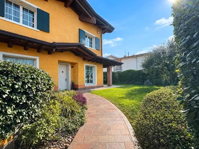 Casa con 6 locali in vendita in San Giovanni Lupatoto
