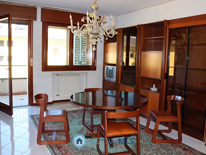 Appartamento con 5 locali in vendita in Via Ragazzi del, Padova