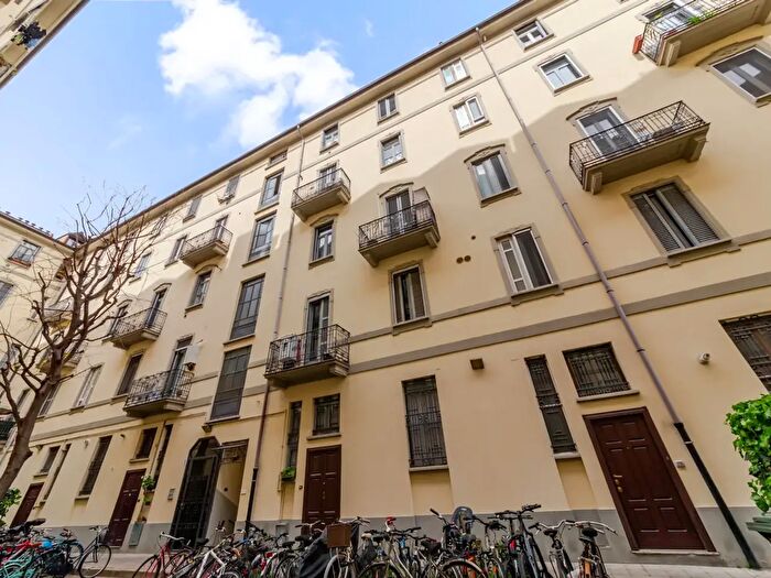 Appartamento trilocale in vendita in Viale Umbria, Milano