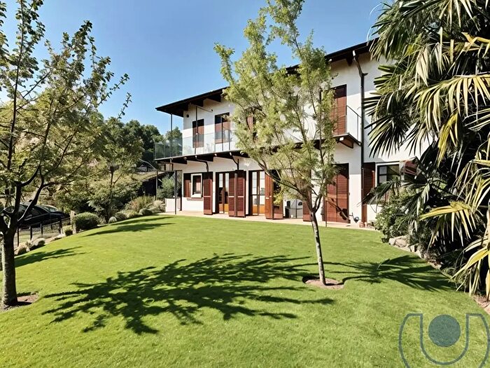 Casa con 12 locali in vendita in Strada Eremo, Pecetto Torinese