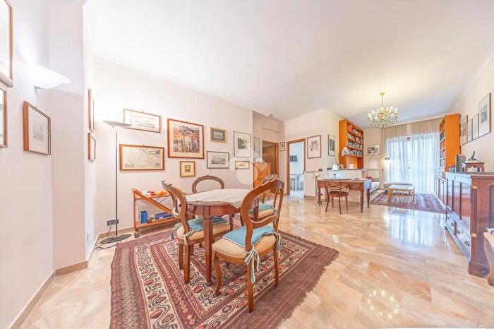 Appartamento quadrilocale in vendita in Via Salvatore dAmelio, Roma