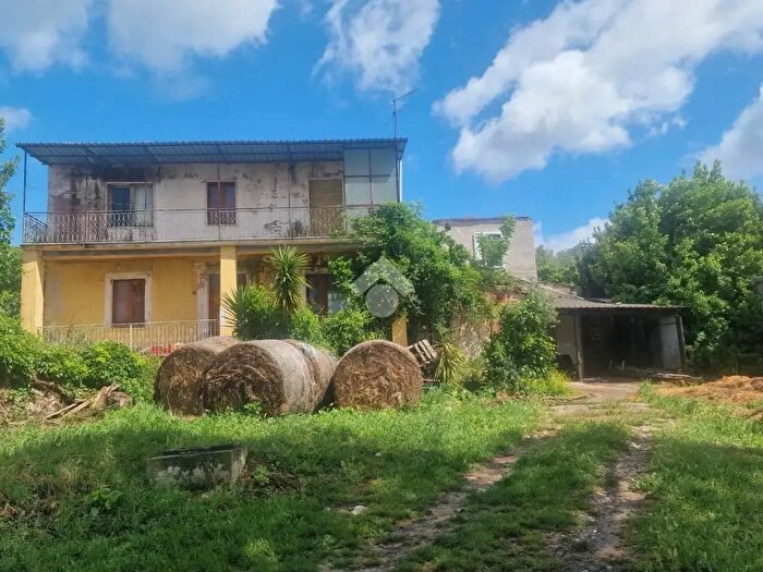 Casa quadrilocale in vendita in Via Iannilli, Foglianise
