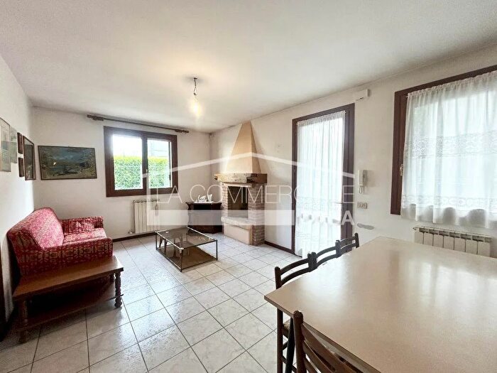 Casa con 5 locali in vendita in Treviso Zona Mazzocco, Mogliano Veneto