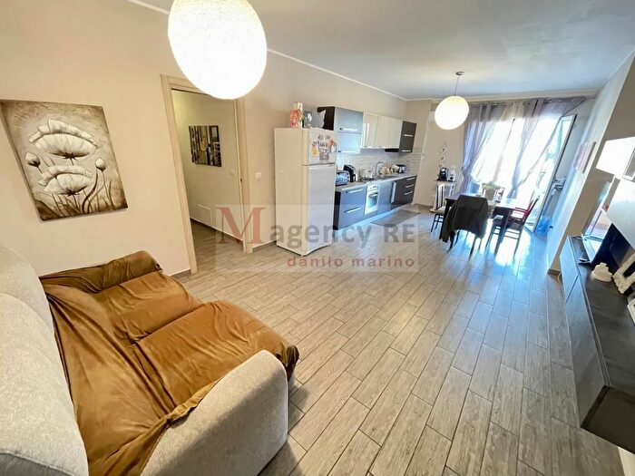 Appartamento trilocale in vendita in Via Industriale Pellaro, Reggio Calabria