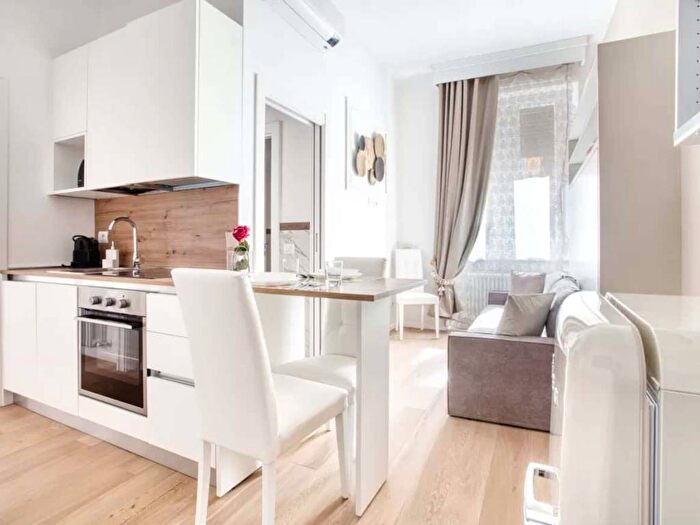 Appartamento monolocale in affitto in Via Privata Giovanni Bertacchi, Corso San Gottardo, Milano