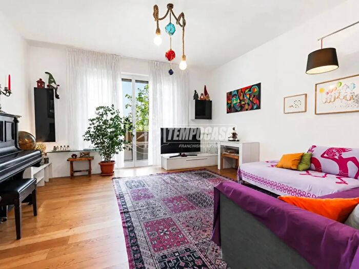 Appartamento quadrilocale in vendita in Via Fratelli Rosselli a, Settimo Milanese