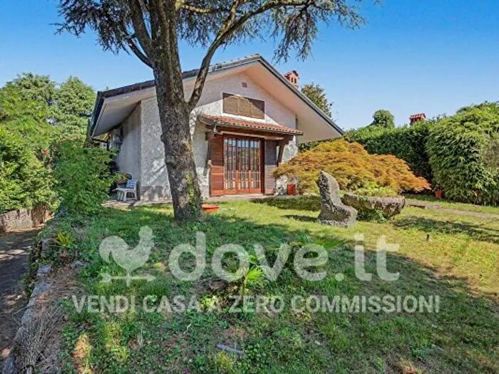 Casa con 6 locali in vendita in Via Solferino, Pogliano Milanese