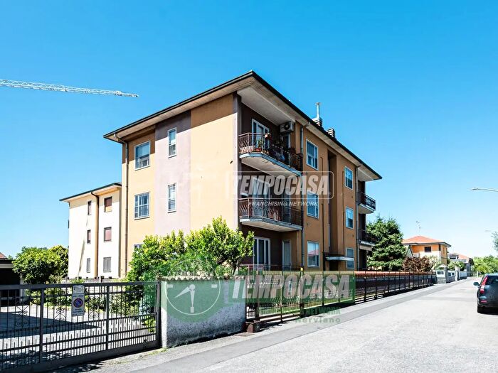 Appartamento trilocale in vendita in Via Adige, Nerviano