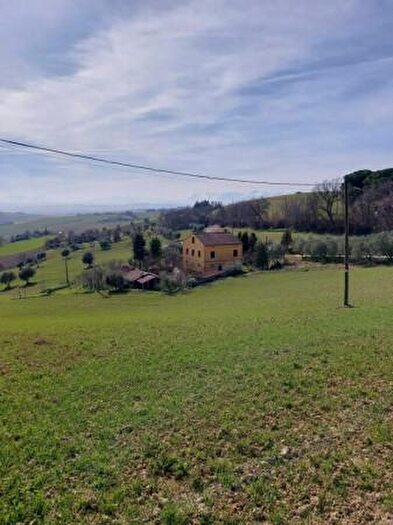 Casa con 6 locali in vendita in Contrada Cervare, Macerata