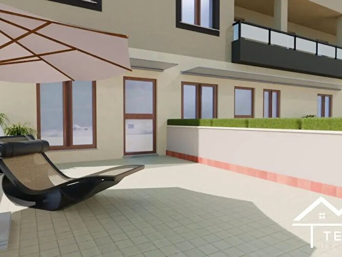 Appartamento trilocale in vendita in Via Giuseppe Felici, Poggio Mirteto