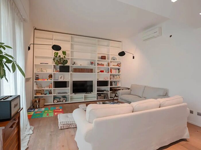 Appartamento trilocale in affitto in Firenze