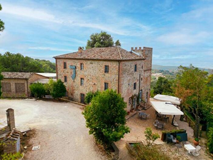 Casa con 6 locali in vendita in Viale Cappuccini, Citta Della Pieve