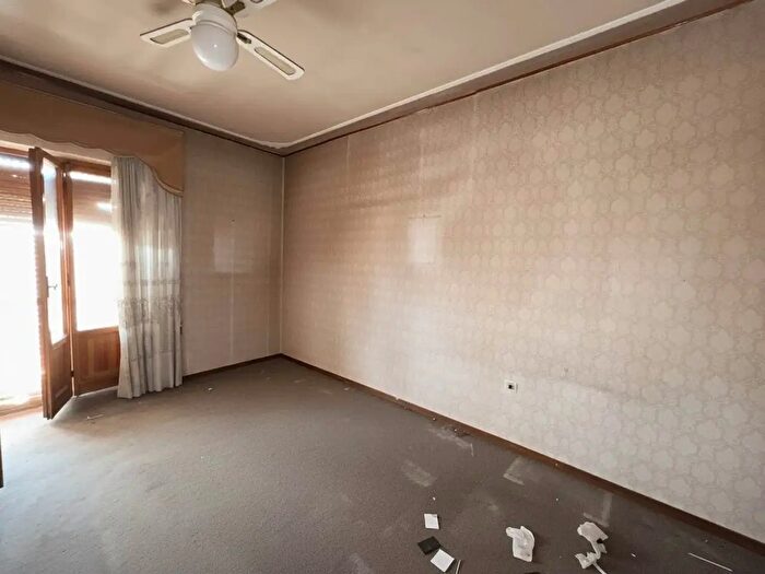 Appartamento con 7 locali in vendita in Campi Bisenzio