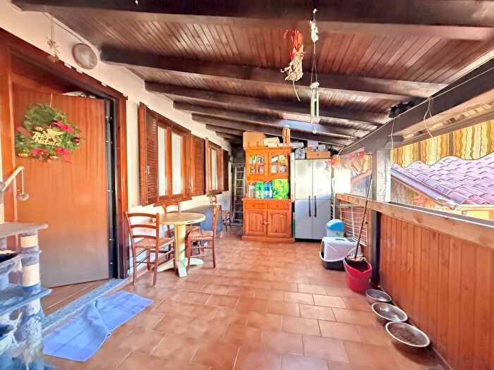 Appartamento trilocale in vendita in Via MadonnaEndine Gaiano, Endine Gaiano