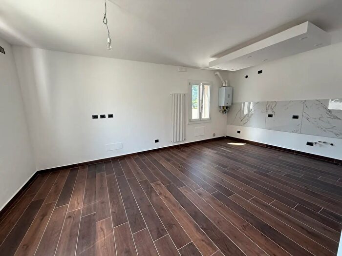 Casa quadrilocale in vendita in Via Istria, Rovigo