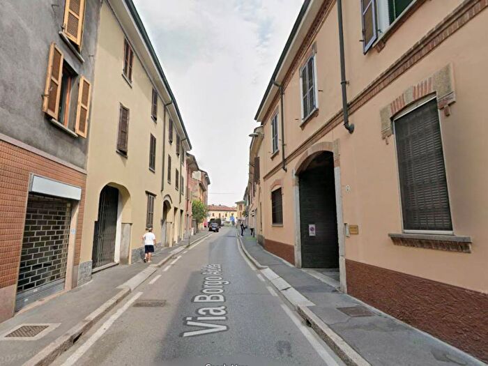 Appartamento bilocale in affitto in Via Borgo Adda, Città Bassa Laghi, Lodi