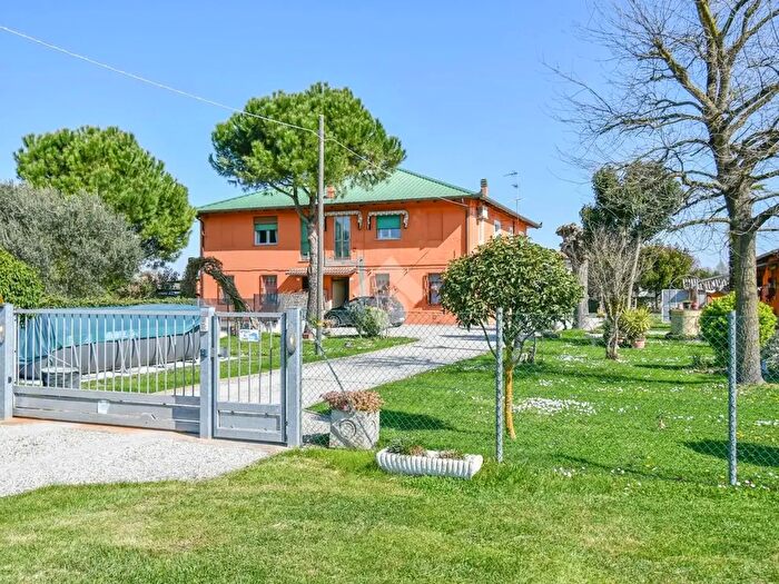 Appartamento trilocale in vendita in Via Saldone, Poggio Renatico