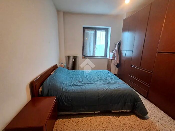 Appartamento trilocale in vendita in Via Giuseppe Garibaldi, Cornate DAdda