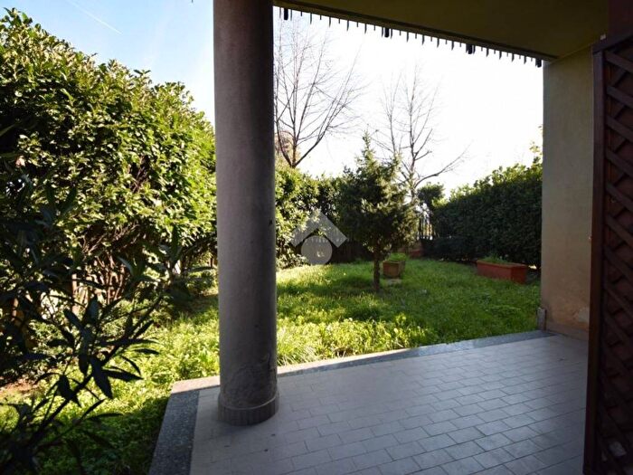 Appartamento monolocale in affitto in Via Angelo Cazzaniga, Centro, Brugherio