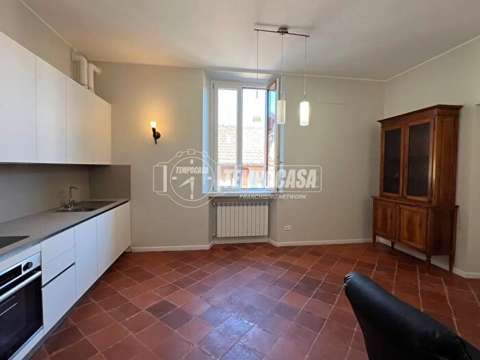Appartamento trilocale in affitto in Adro