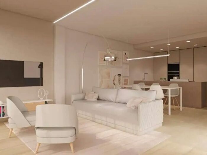 Appartamento con 5 locali in vendita in Via del Progresso Snc, Fermo