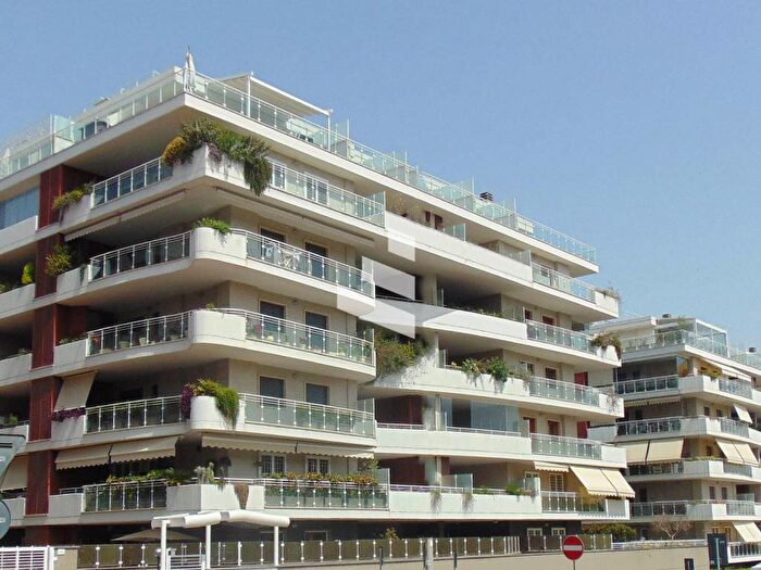 Appartamento bilocale in affitto in Viale della Grande Muraglia, Torrino, Roma