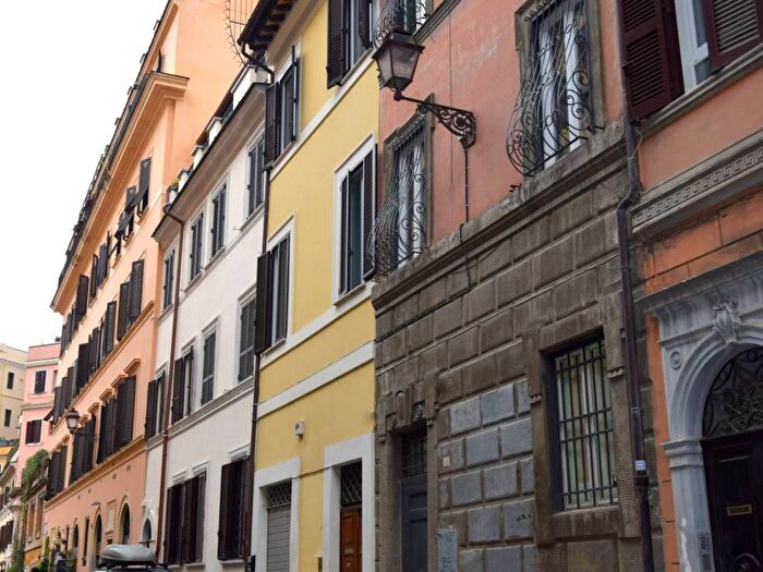 Appartamento trilocale in affitto in Via degli Zingari, Monti, Roma