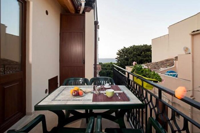 Casa con 6 locali in vendita in Via Alcide De Gasperi, Castellammare Del Golfo