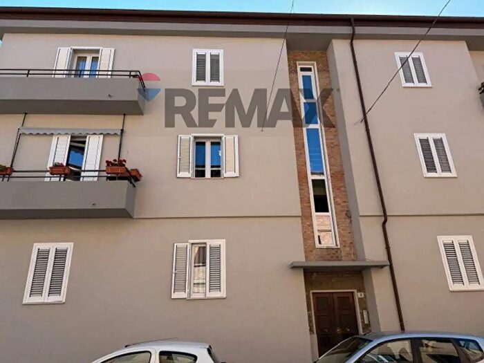 Appartamento trilocale in vendita in Falconara Marittima