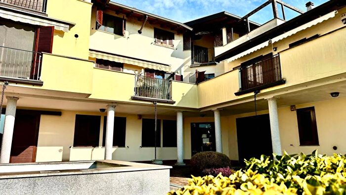 Appartamento trilocale in vendita in Via Bainsizza Mortara, Mortara