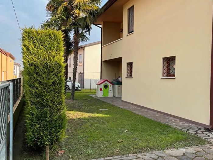 Casa con 5 locali in vendita in Via Zago, Saonara