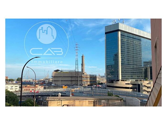 Appartamento trilocale in affitto in Sampierdarena, Genova