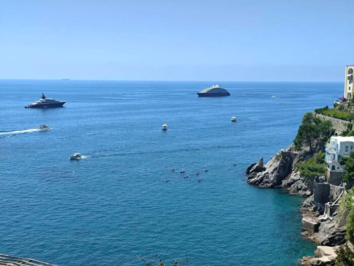 Appartamento trilocale in vendita in Via Carusiello a, Ravello