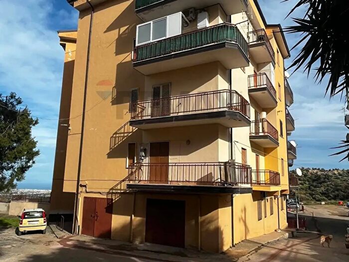 Appartamento con 5 locali in vendita in Via Vico Nono di Viale Rimembranze, CoriglianoRossano