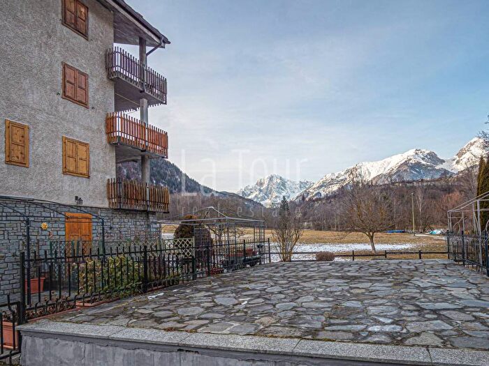 Appartamento trilocale in affitto in Frazione Derby, Derby Villaret, La Salle