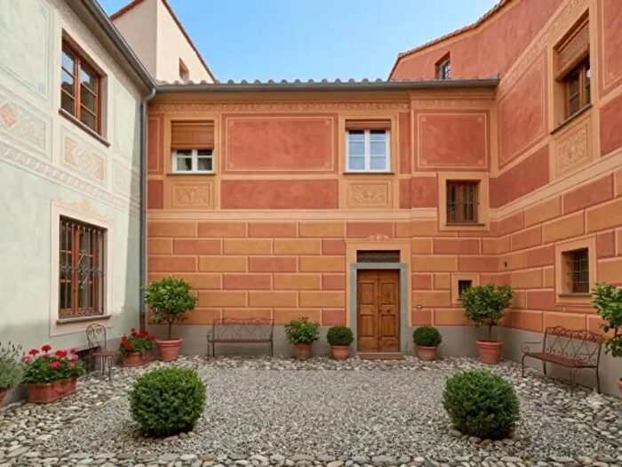 Casa con 5 locali in vendita in Vico del Carmine, Albisola Superiore