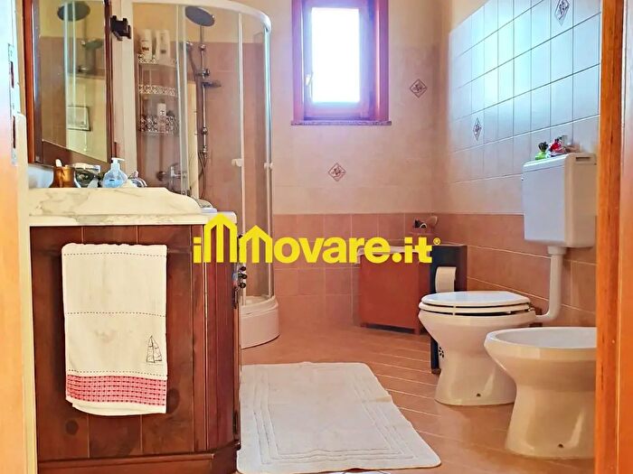 Casa con 7 locali in vendita in Via Nazario Sauro, Neviano