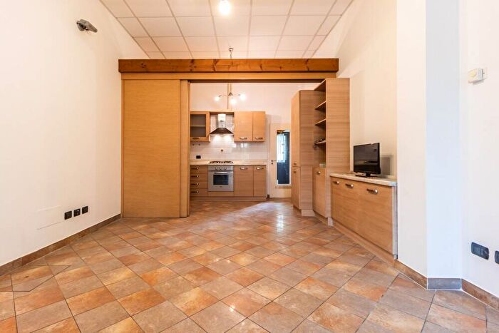 Appartamento trilocale in affitto in Via Garibaldi, Centro Garibaldi, Casalecchio di Reno