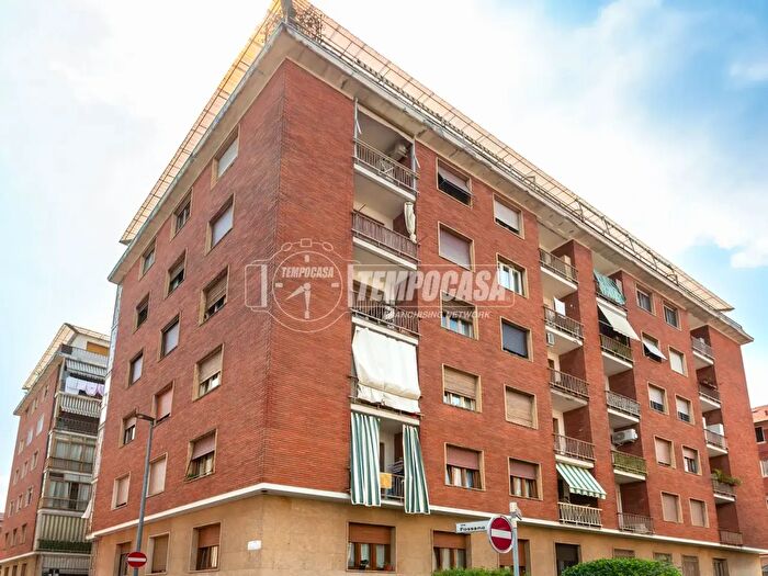 Appartamento bilocale in vendita in Via Fossano, Torino
