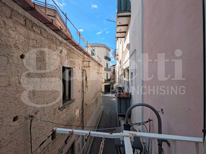 Appartamento bilocale in affitto in Via Scamardella, Centro, Bacoli