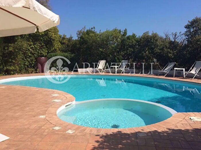 Casa con 20 locali in vendita in Via Vasca Moresca, San Felice Circeo
